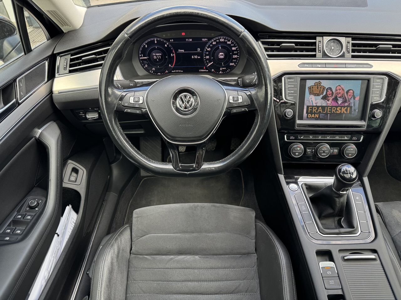 Zunanja slika - VW Passat Variant - 2.0 TDI BMT HIGHLINE 150KM PANORAMA VL.KLJUKA ACC - 14