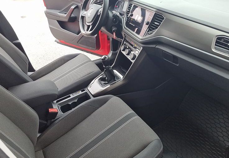 Zunanja slika - VW T-Roc - 1.6 TDI Style 85  LED.ACC.GRETJE SEDEŽEV - 8