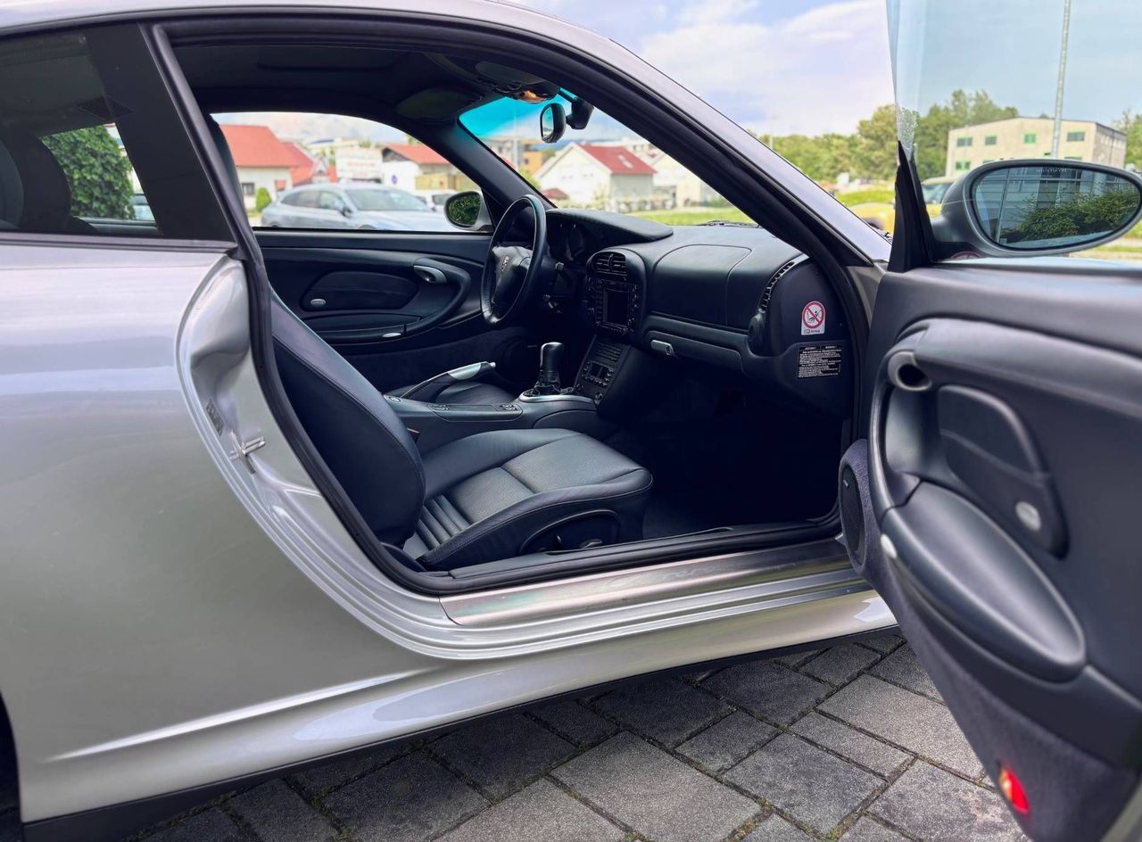 Zunanja slika - Porsche 911 - Carrera 4S Coupe - 15