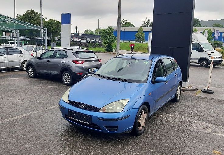 Zunanja slika - Ford Focus - 1.6 16V Comfort - 1