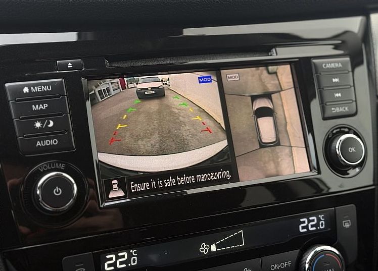 Zunanja slika - Nissan Qashqai - 1.3 DIG-T 160 N-CONNECTA DCT 1.LASTNIK-SLO - 11