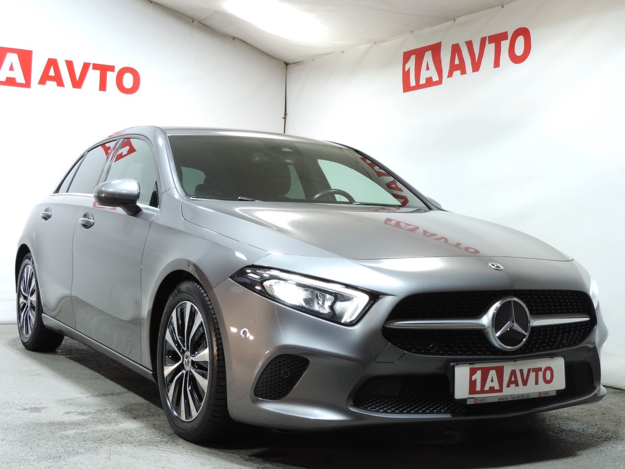 Zunanja slika - Mercedes-Benz A-Razred - A 200 d 8G-DCT LED-KAMERA-USNJE…. - 3