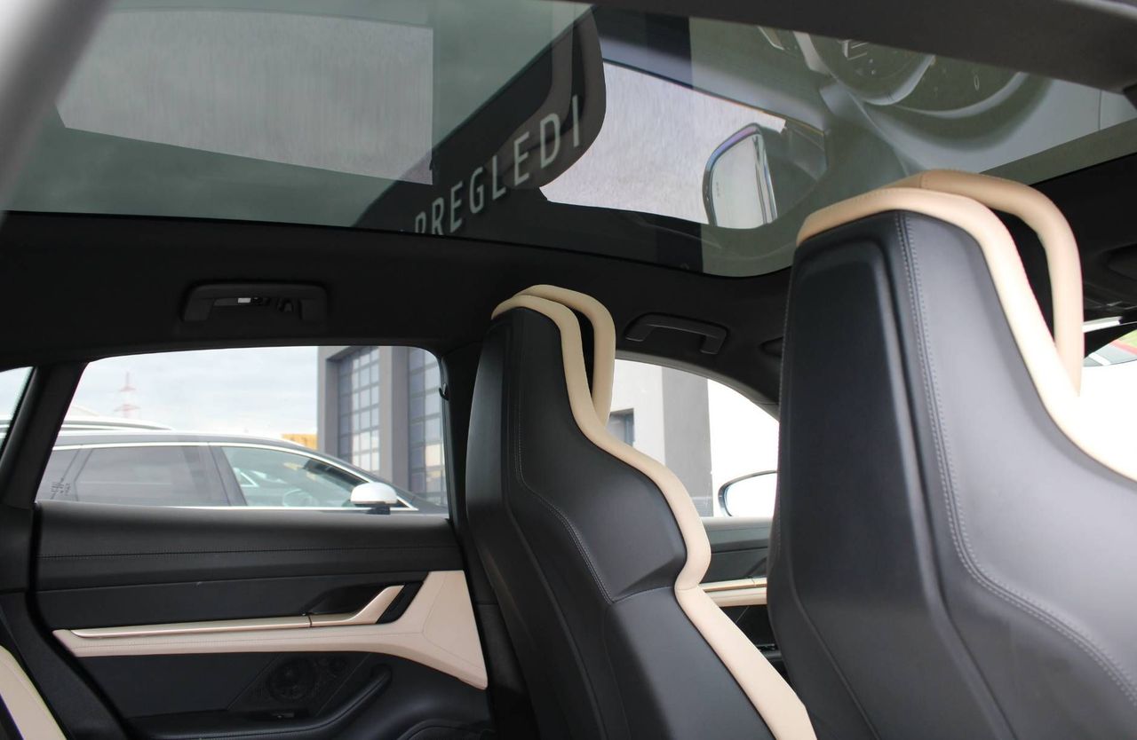 Zunanja slika - Porsche Taycan - 93KWH CROSS TURISMO LUFT HLAJ SED KAM360 MATRIX - 13