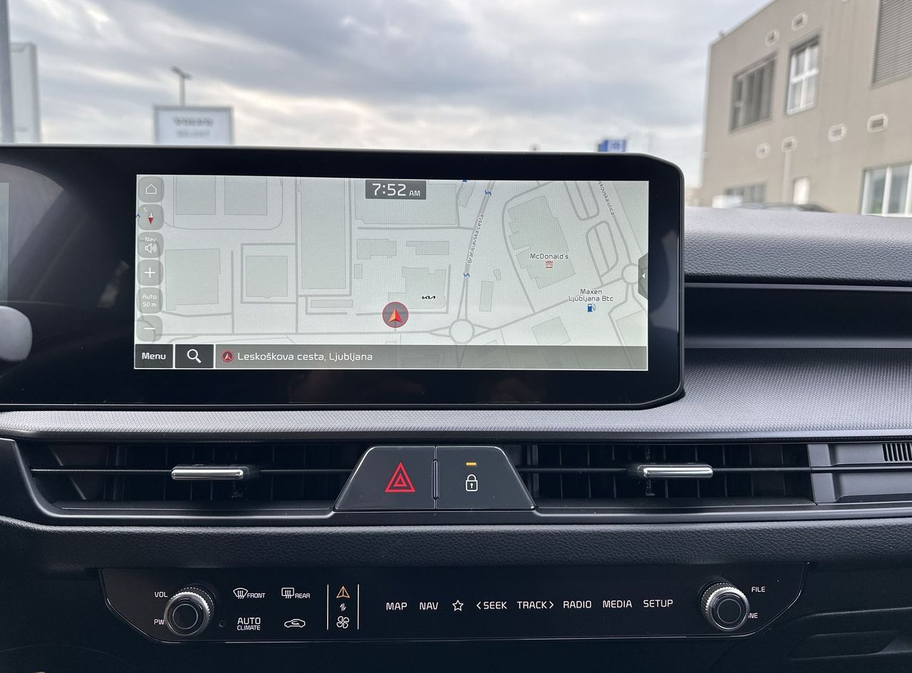 Zunanja slika - KIA Stonic - 1.0 T-GDi LX Life M T - 19