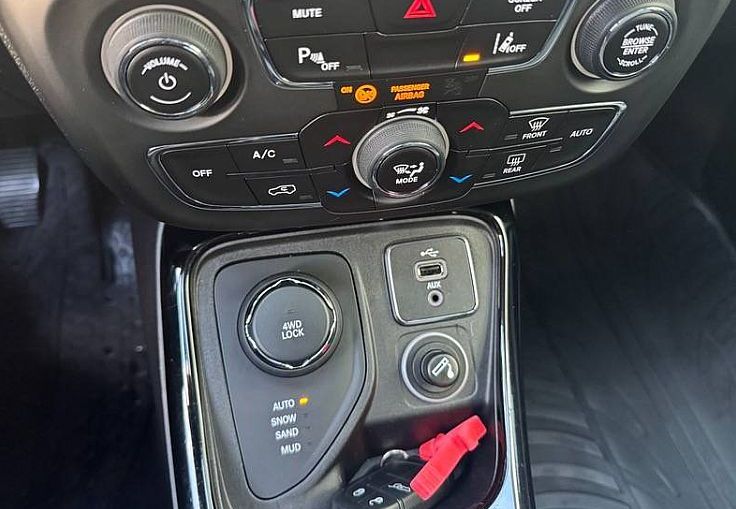 Zunanja slika - Jeep Compass - 2.0 Multijet 16v 140 AWD  Limited... - 4