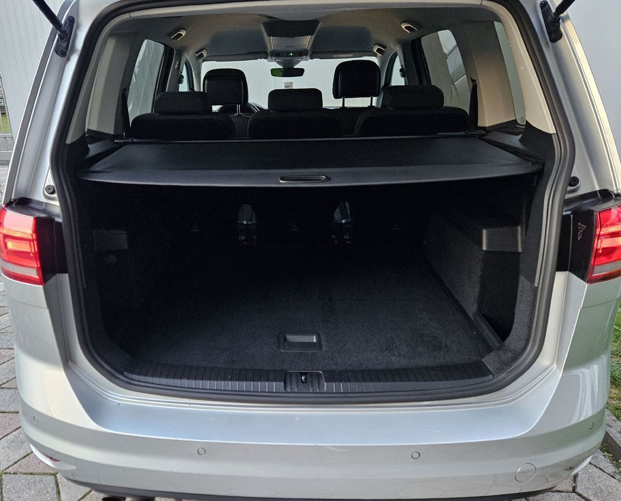 Zunanja slika - VW Touran - 2.0 TDI avt. Family +Vitual+ACC+Kamera+Navi - 12