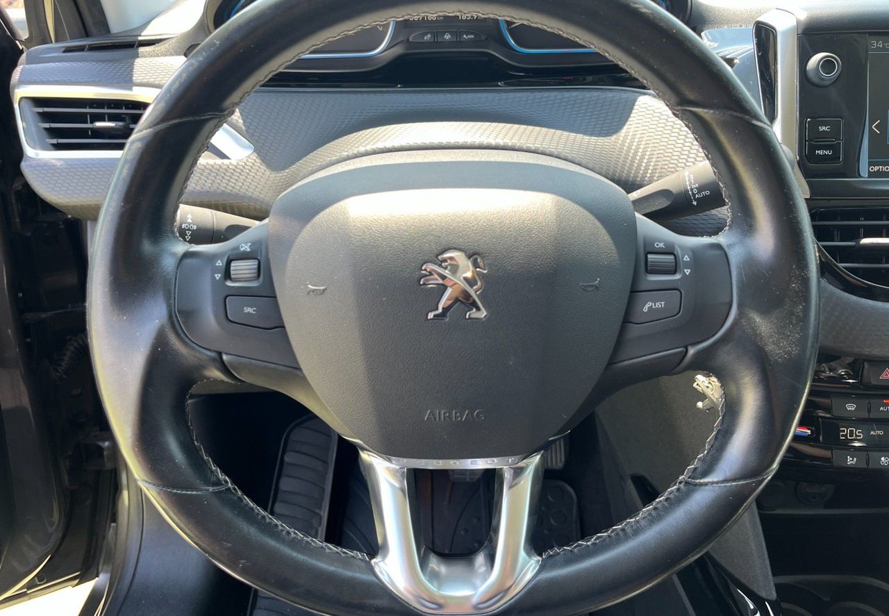 Zunanja slika - Peugeot 2008 - 1.2 PureTech 130Allure XEN.NAVI.PDC SAMO 69.000KM - 12