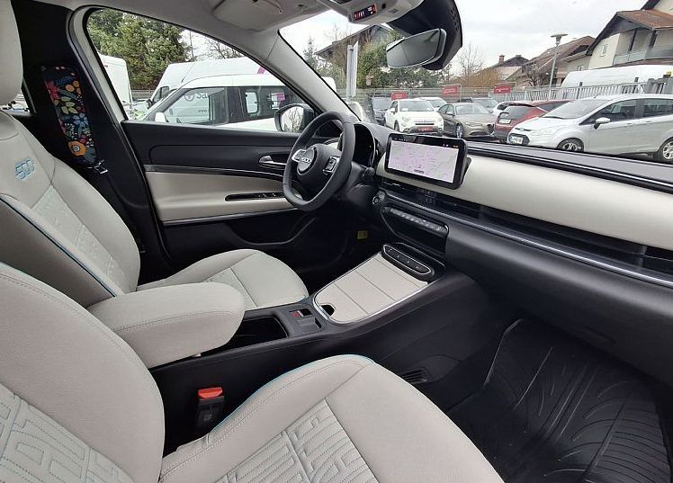 Zunanja slika - Fiat 600 - 1.2 T3 Hybrid E-DCT6 110 La Prima + ZIMSKE GUME - 10