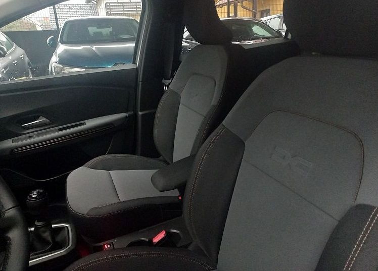 Zunanja slika - Dacia Jogger - 1.0 TCe 110 Limited - 6