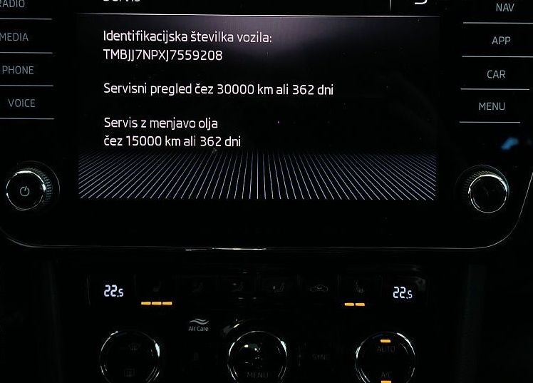 Zunanja slika - Škoda Superb - 2.0TDI-190KM-DSG-SPORTLINE-LED-KAMERA-NAVI-ACC- - 17