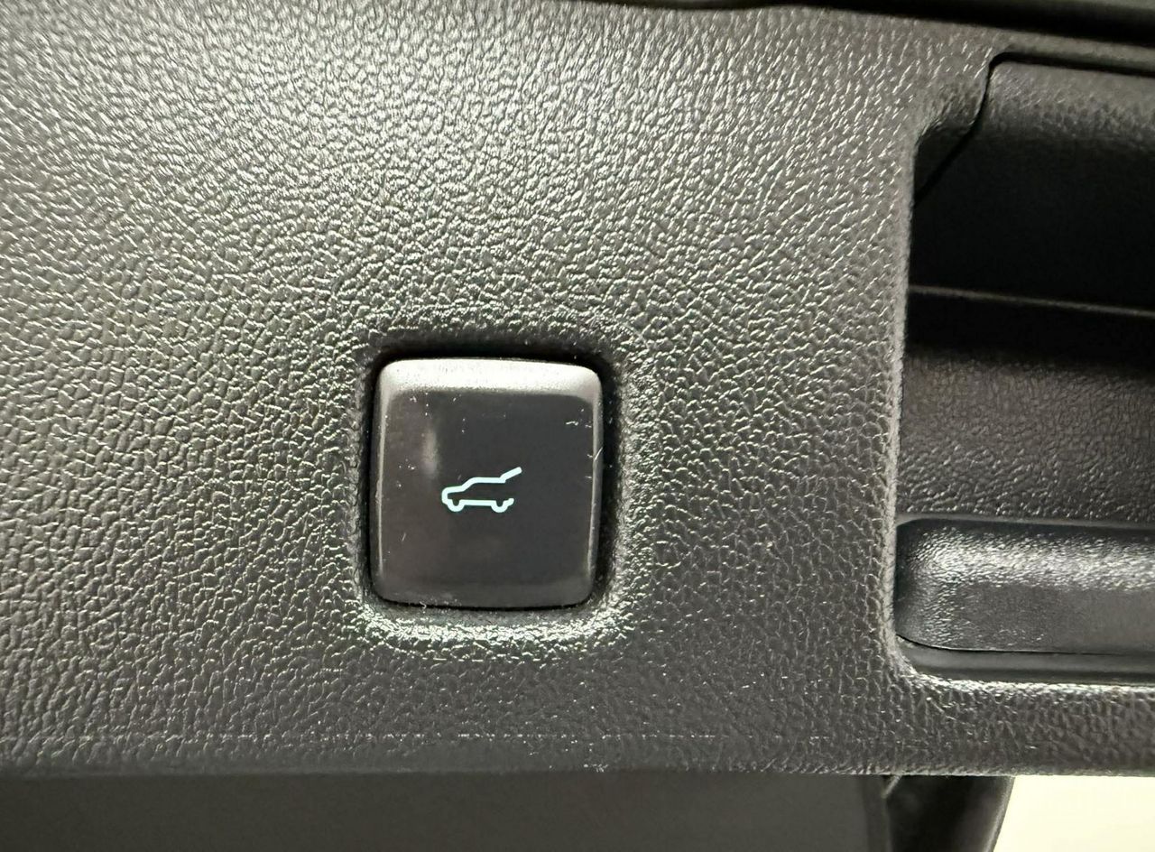 Zunanja slika - Ford Kuga - 2.5 Vignale.NEMŠKI+4ALU.KAMERA.PANORAMA.KLUKA.LED - 13