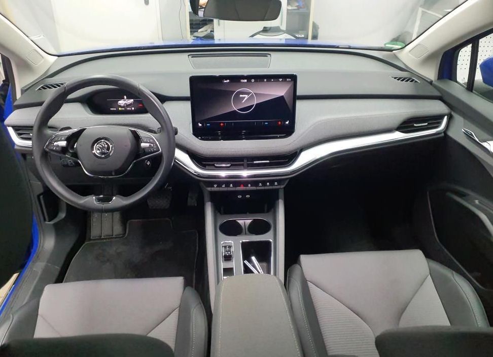 Notranja slika - Škoda Enyaq - IV 132kW.KAMERA.KLJUKA.LED.NAVI.GRE.SED-3000 SUBVENCI - 8