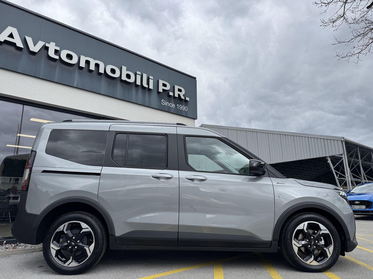 Zunanja slika - Ford Tourneo Courier - 1.0 ECOBOOST ACTIVE AVT 125KM AKTIVNI TEMPOMA SLO - 6