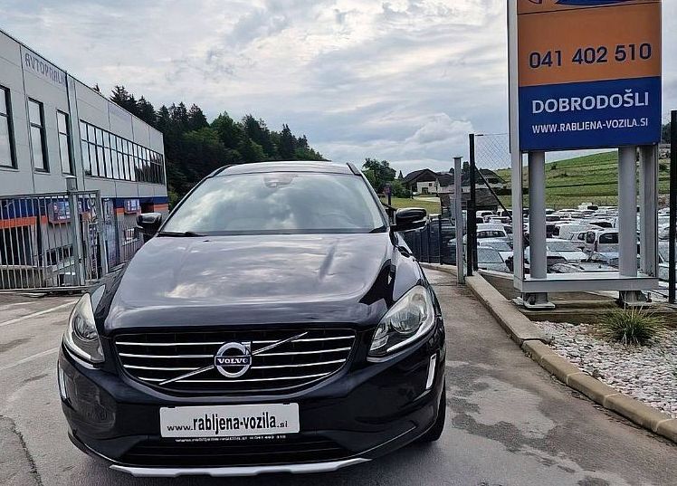 Zunanja slika - Volvo XC60 - D4 AWD R-Design Summum LEPO OHRANJEN... - 2