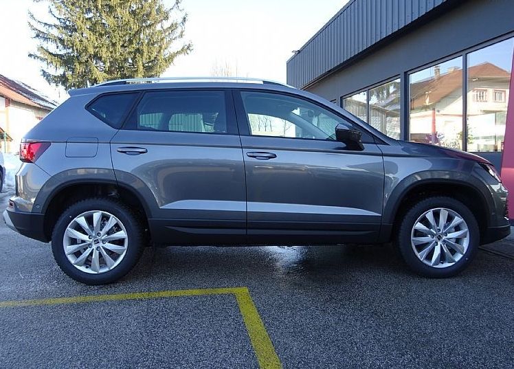 Zunanja slika - Seat Ateca - 1.5 TSI DSG 150KM  STYLE EDITION - VL. KLJUKA - - 3