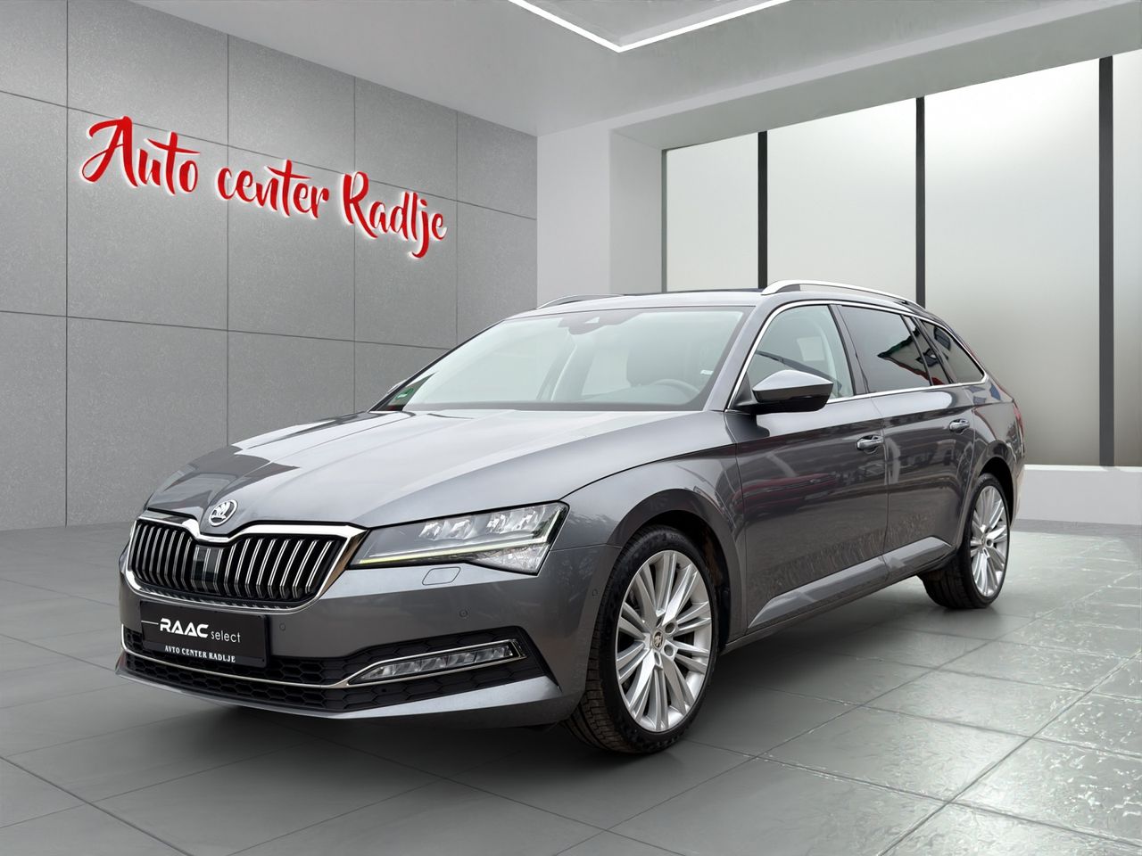 Zunanja slika - Škoda Superb - Combi 4x4 2,0 TDI DSG - 7