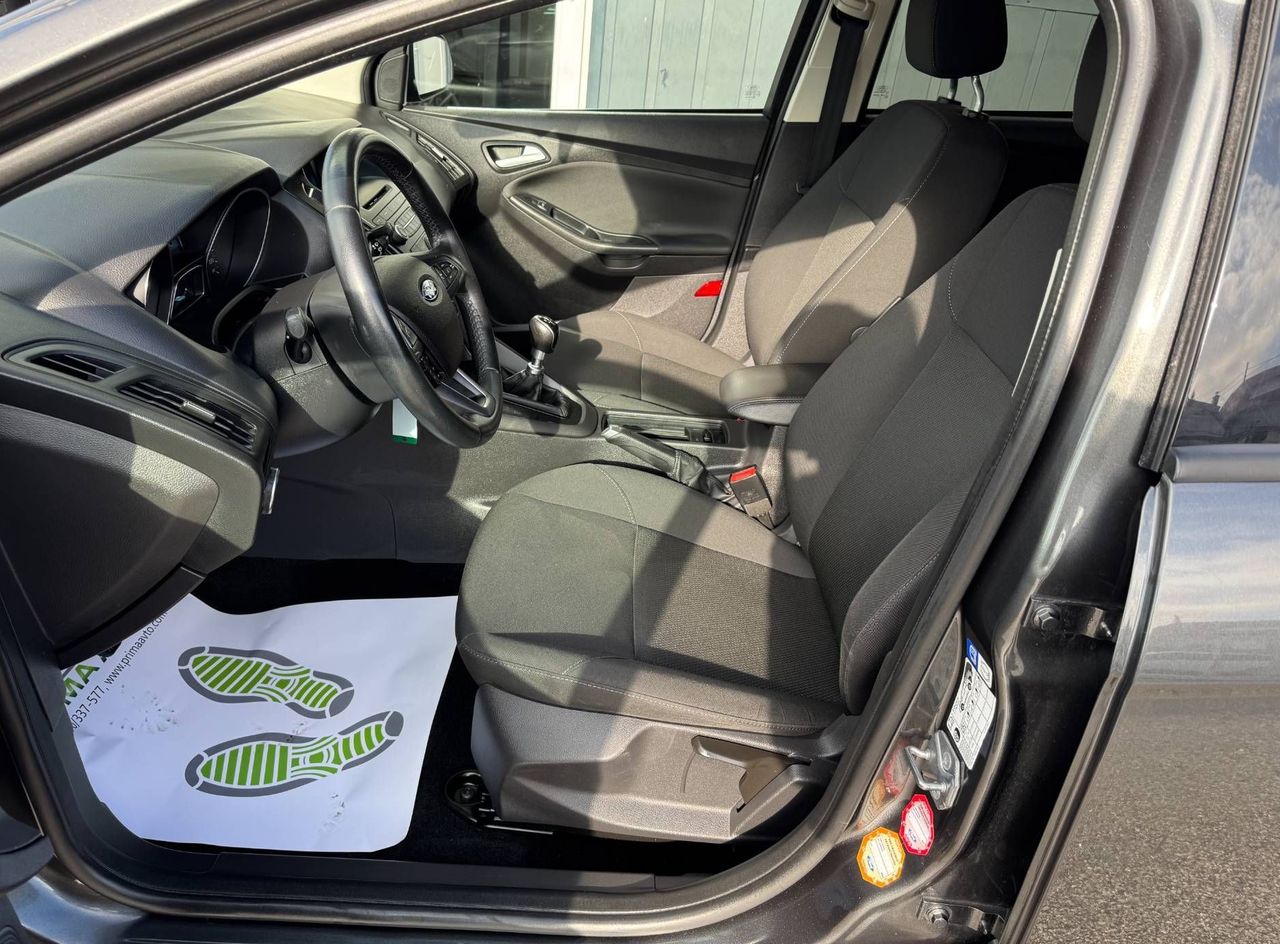 Zunanja slika - Ford Focus - TITANIUM°SLO°AVT.KLIMA°PARK.SEN.°ALU°BLUETOOTH°P.. - 18