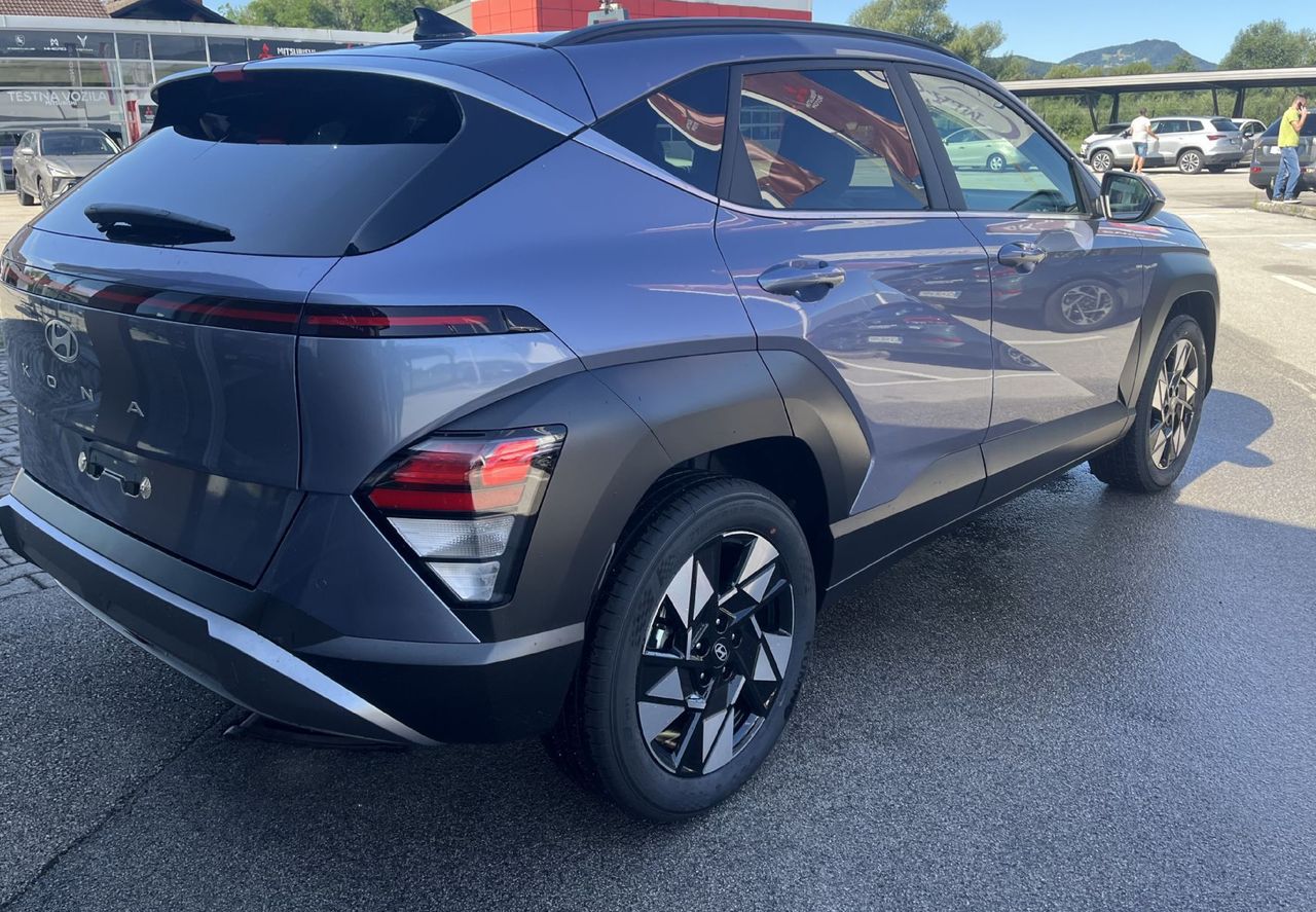 Zunanja slika - Hyundai Kona - 1.6 T-GDI 138 PREMIUM - 7