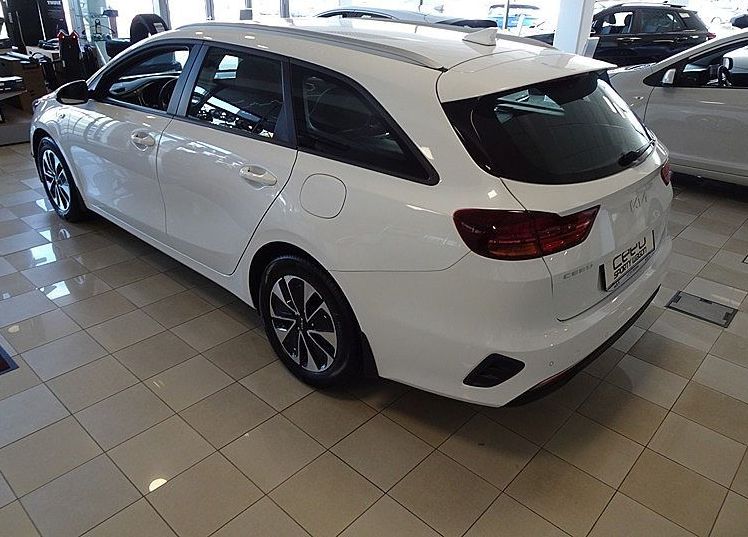 Zunanja slika - KIA Ceed - SW 1.5 T-GDi LX Champion+ ISG. ZIMSKE GUME ZA 1€. 30° - 4