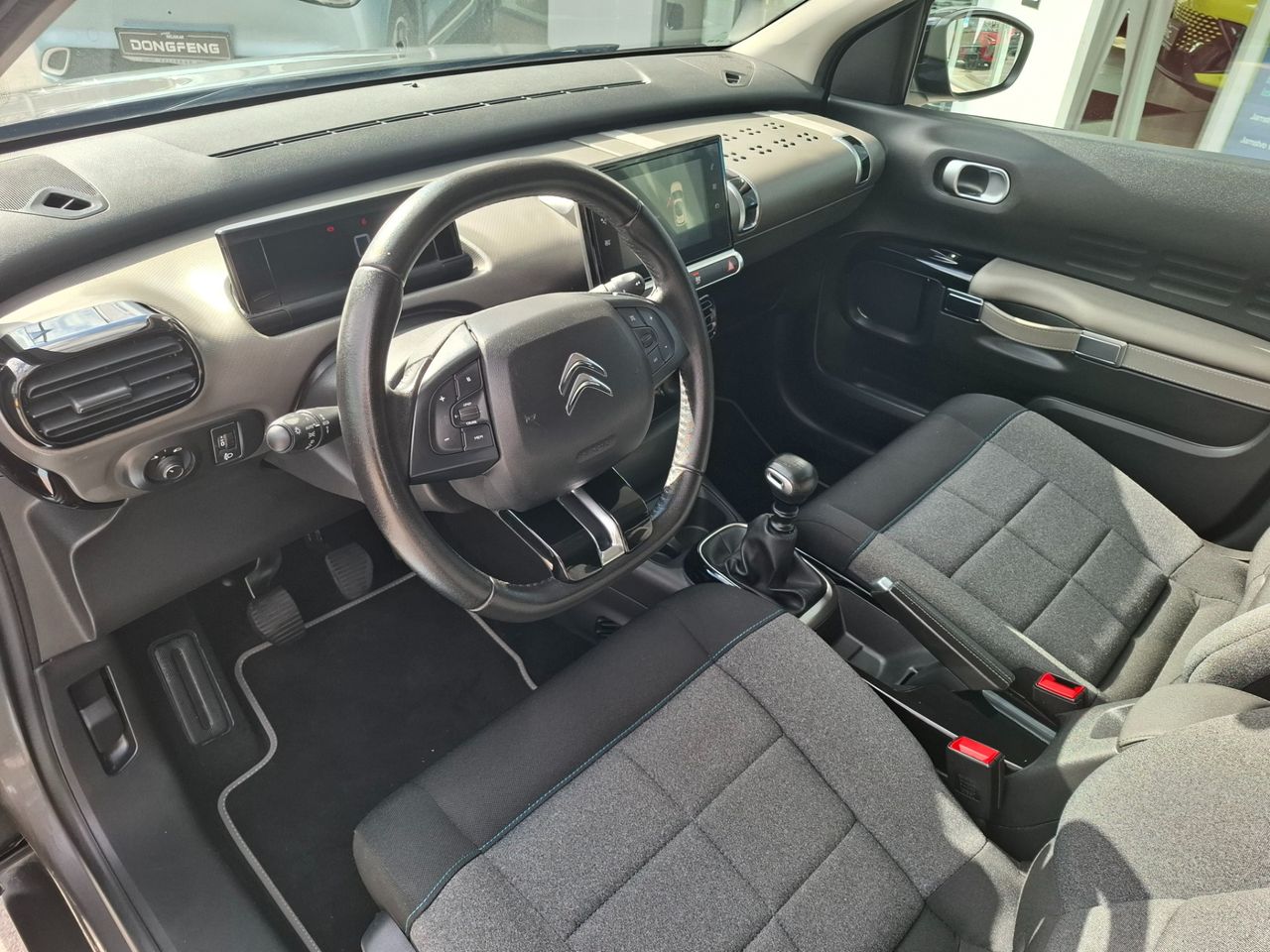 Zunanja slika - Citroën C4 - 1.2 PureTech 110 SLOVENSKI + POTRJENA KNJIGA - 4