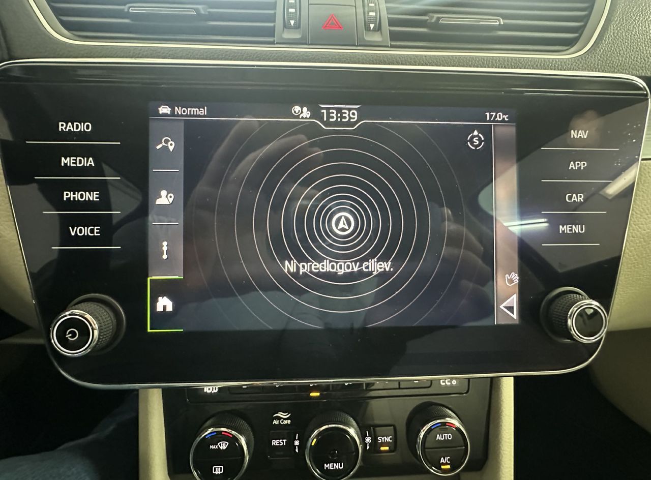 Zunanja slika - Škoda Superb - Škoda 1.4 TSI PHEV Style DSG.NEMŠKA+4ALU.KAM - 7