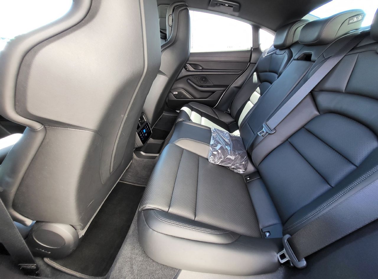 Zunanja slika - Porsche Taycan - 4S PERFORMANCE HLAJ SED KEYLESS KAM BOSE - 9