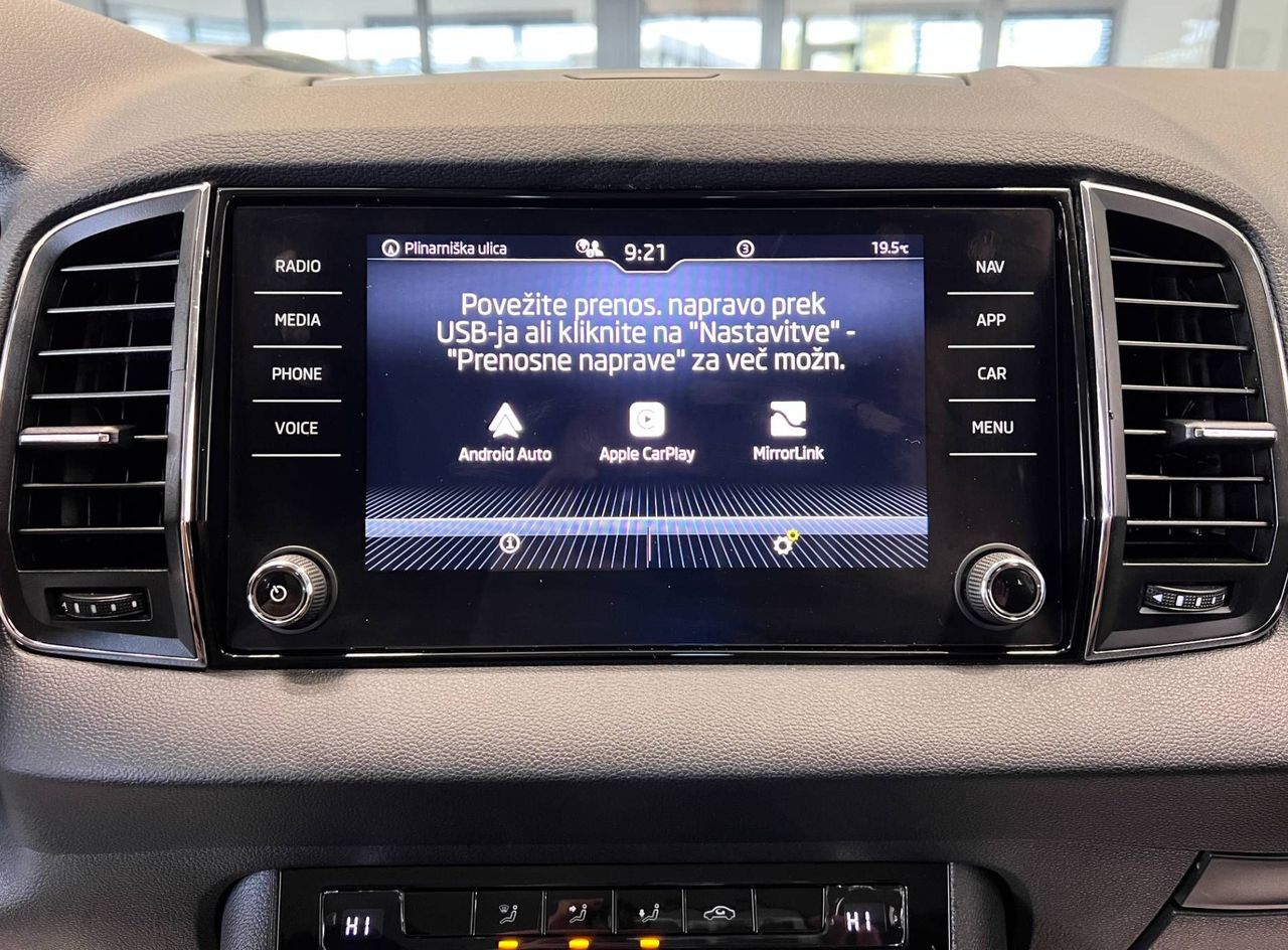 Zunanja slika - Škoda Karoq - 2.0 TDI-DSG-FRONT-ASSIST-ACC-KAM-KEYLESS-NAVI-PDC. - 19