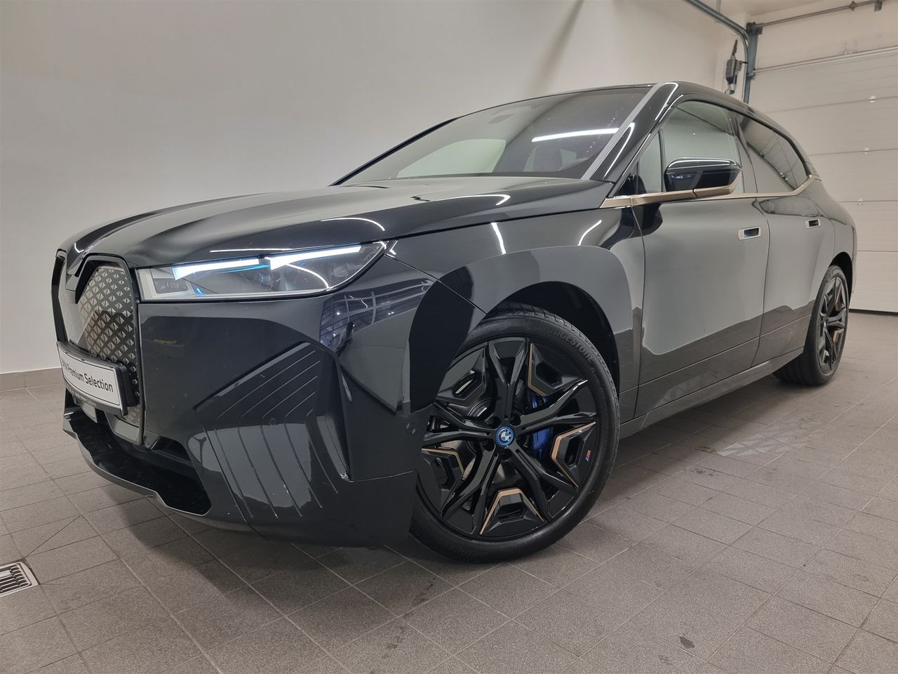 Zunanja slika - BMW iX - xDrive40 - 1