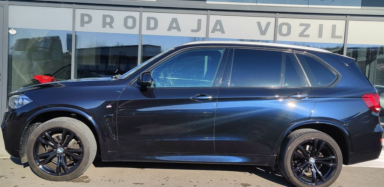 Zunanja slika - BMW X5 - serija : xDrive25d - 4