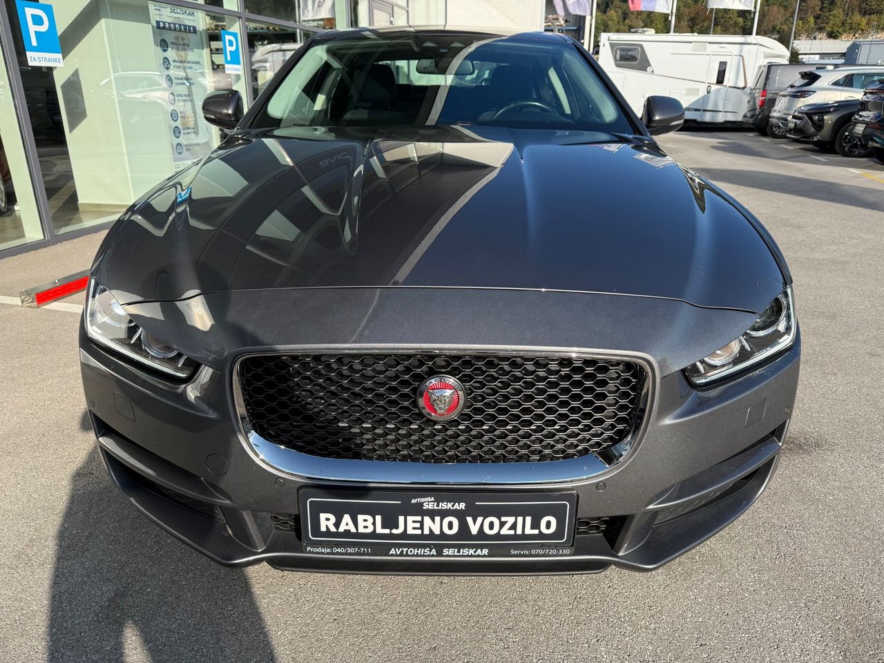 Zunanja slika - Jaguar XE - 2.0D 163HP ZNANA SERVISNA ZGODOVINA +LEPO OHRANJEN - 2