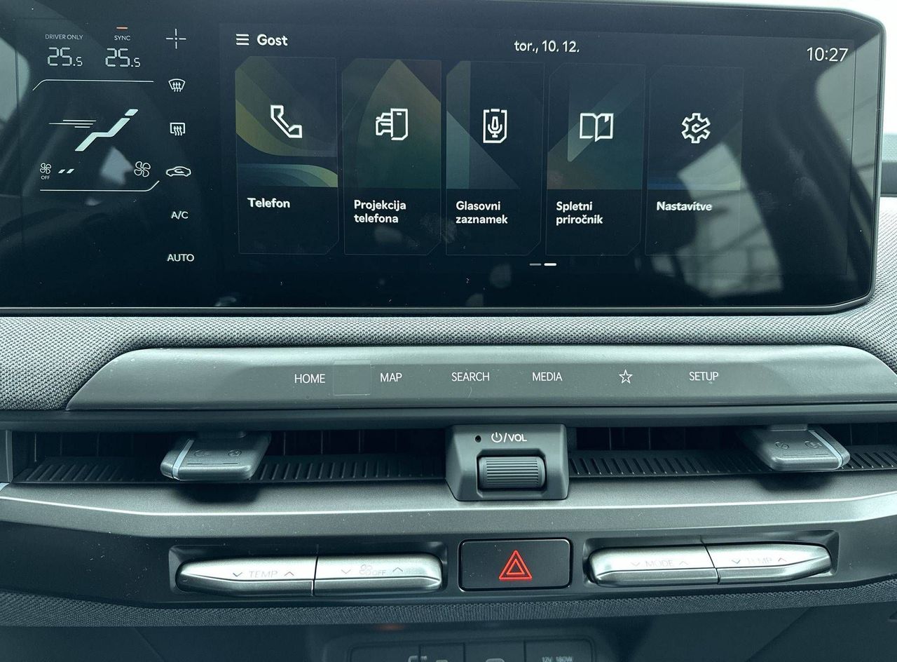 Zunanja slika - KIA EV3 - SKY 58.3 kWh baterija - 20