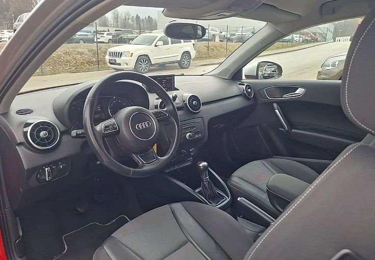 Zunanja slika - Audi A1 - 1.2 TFSI Attraction ZELO LEP ATRAKTIVEN - 9