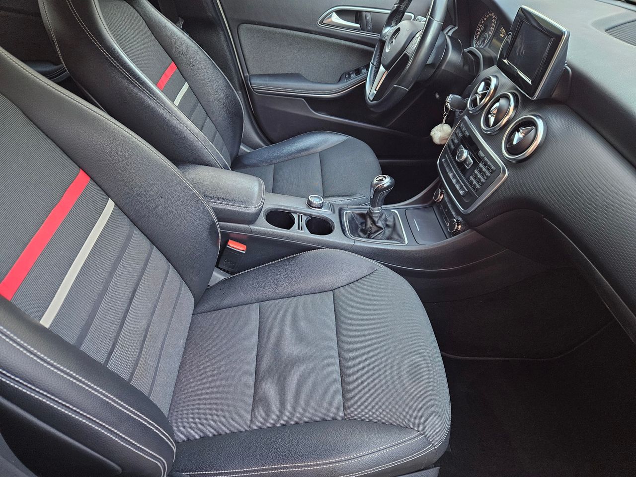 Notranja slika - Mercedes-Benz A-Razred - A 180 CDI Style - 11