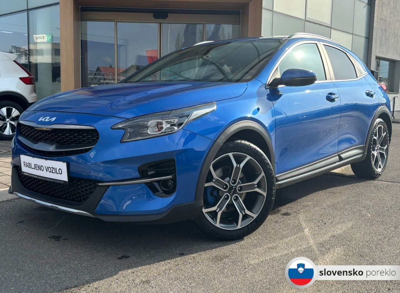 Zunanja slika - KIA XCeed - 1.5 T-GDi EX Way KAMERA-TEMPOMAT-GRETJE SEDEŽEV - 1