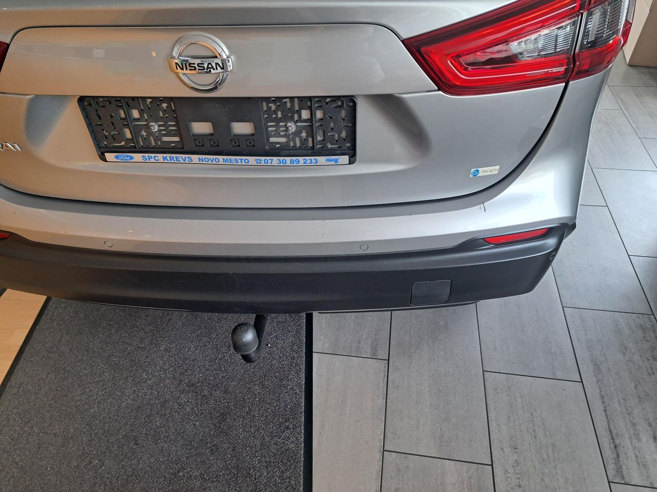 Slika poškodbe - Nissan Qashqai - 4WD 1,6 dCi Tekna - 9
