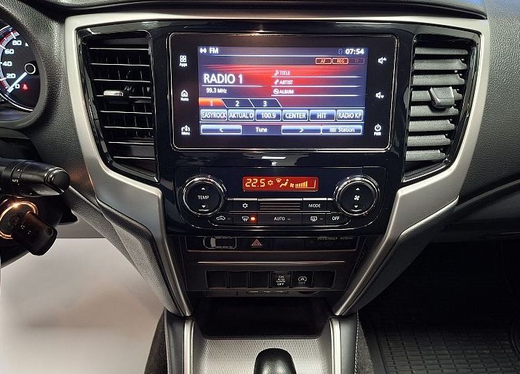 Zunanja slika - Mitsubishi L 200 - 2.3 4X4-1.LASTNIK-SLO-LED-NAVI-KAMERA-ODLIČEN- - 12