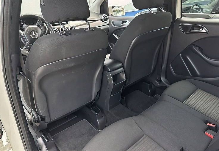 Zunanja slika - Mercedes-Benz B-Razred - 180 CDI LEPA KOMBINACIJA VOZILA - 10
