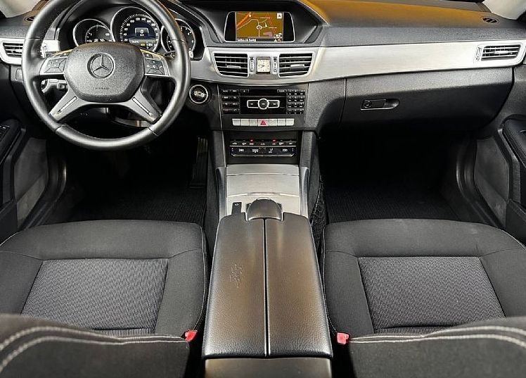 Zunanja slika - Mercedes-Benz E-Razred - E 200 CDI AUT.-NAVI.-TEMP.-F1-BREZ POLOGA... - 14