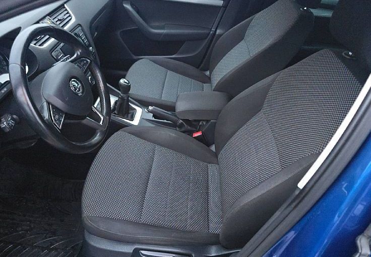 Zunanja slika - Škoda Octavia - 1.6 TDI Family 81 kW NAVIGACIJA PARK-SENZORJI - 9