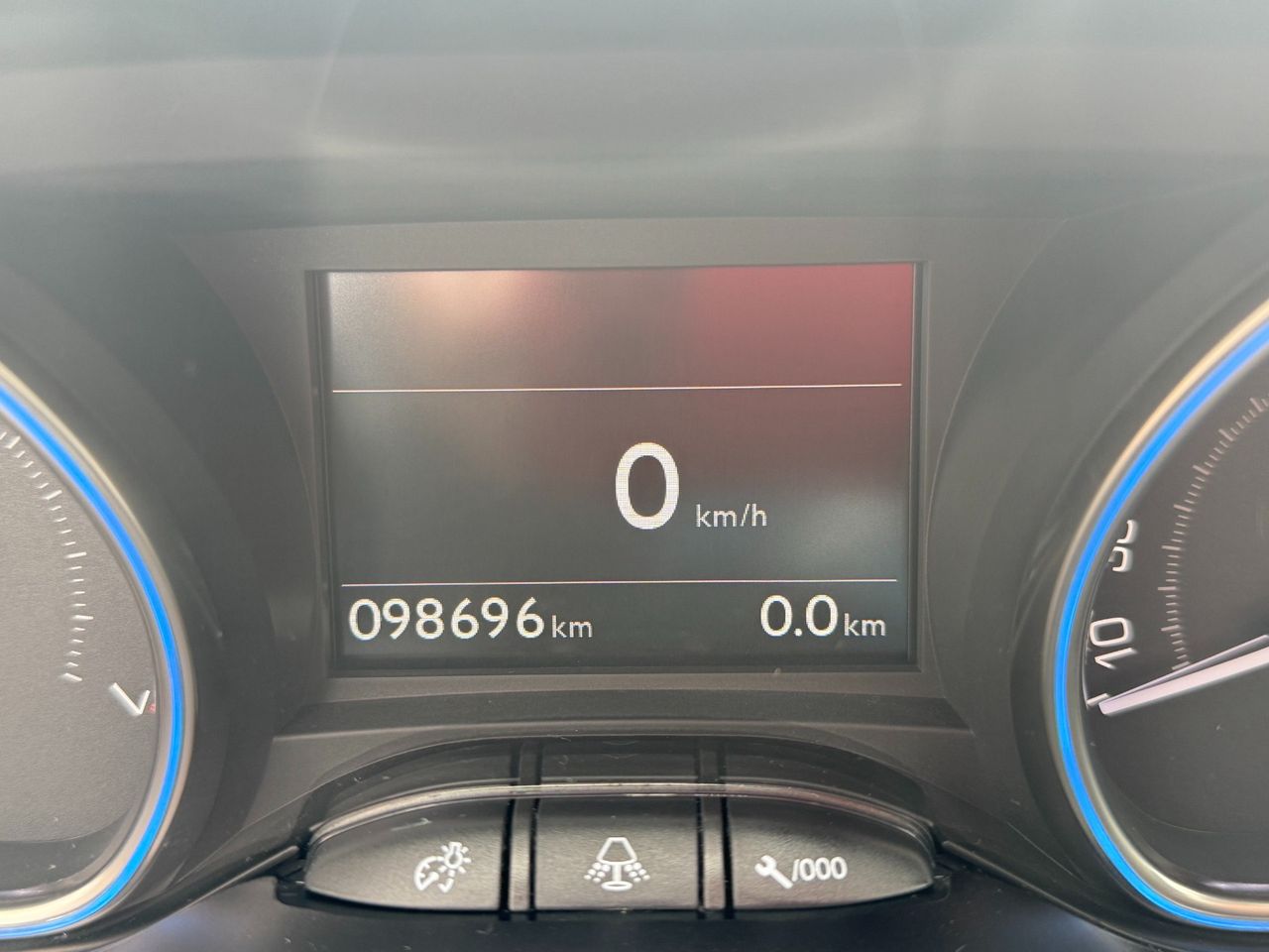 Zunanja slika - Peugeot 2008 - Allure 1,2 PureTech - 7