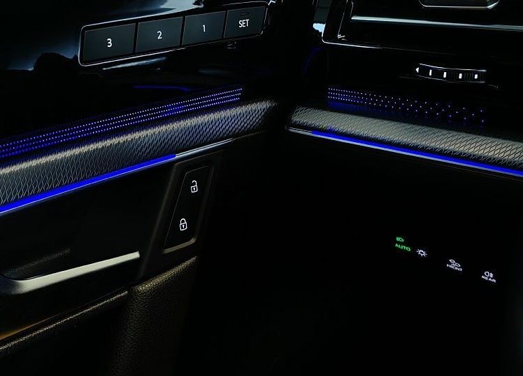 Zunanja slika - VW Touareg - 3.0-V6-286KM-2X-R-LINE-MATRIX-KAMER-ACC-21C-HEAD-U - 17