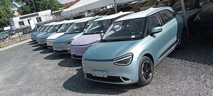 Zunanja slika - Dongfeng Box - VSE BARVE NA ZALOGI - SUBVENCIJA -7.200 EUR - 6