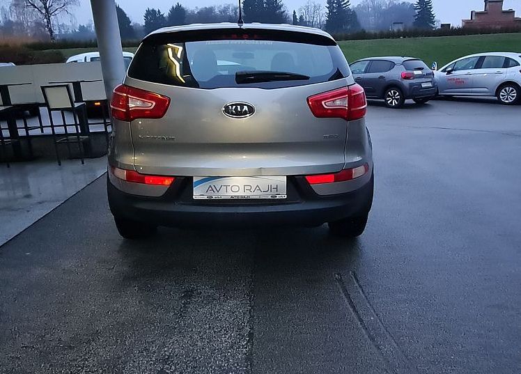 Zunanja slika - KIA Sportage - 1.7 CRDi VGT 85kW LX Fun - 6