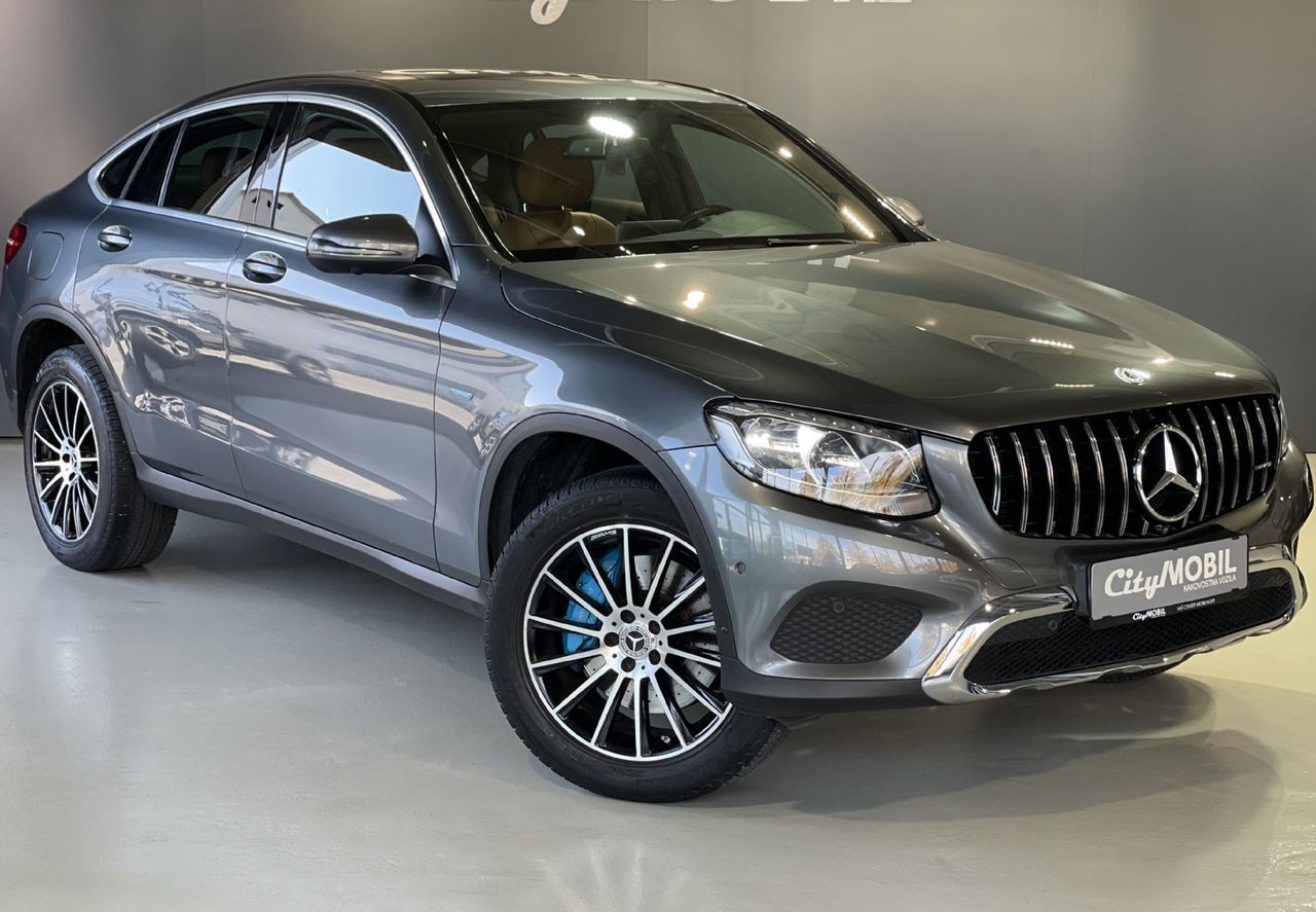 Zunanja slika - Mercedes-Benz GLC-Razred - GLC coupe GLC350e-4MATIC-360KAMERA-EXCLUSIVE-PANO-USNJE-LED - 3