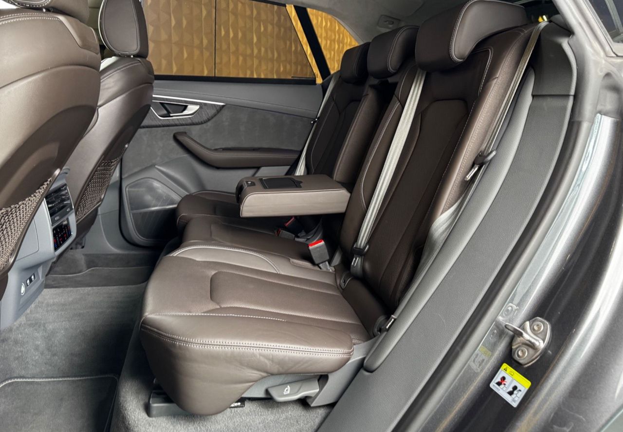 Zunanja slika - Audi Q8 - 50TDI Quattro SLine-4WS-ZRACNO-HLAJENJE-PAN-HEADUP - 16