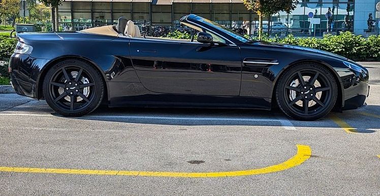 Zunanja slika - Aston Martin Vantage - S Roadster 4.7 V8   nova streha - 4