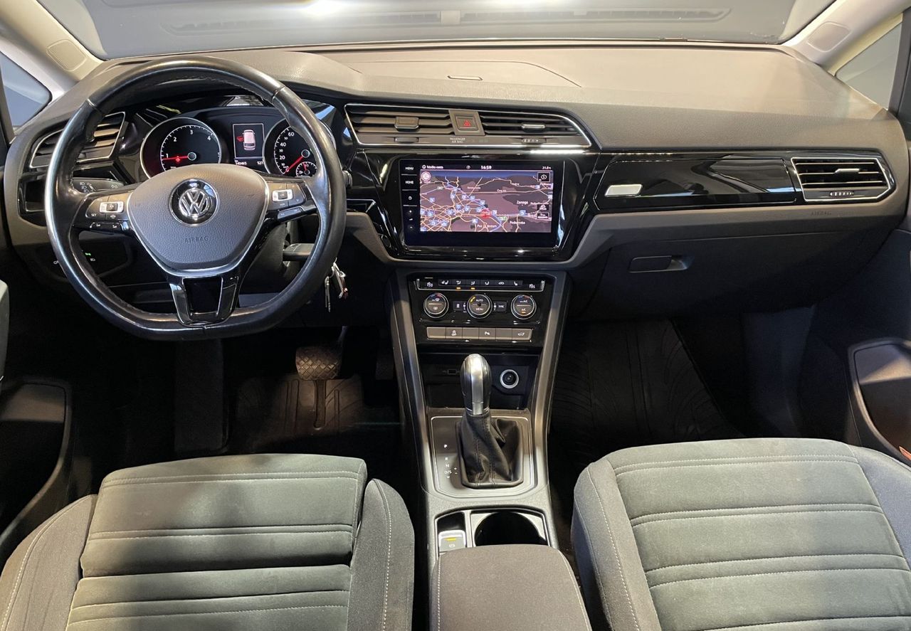 Zunanja slika - VW Touran - PANORAMA-NAVIGACIJA-ALCANTARA-GRETJE-DSG-ALU-LED - 9