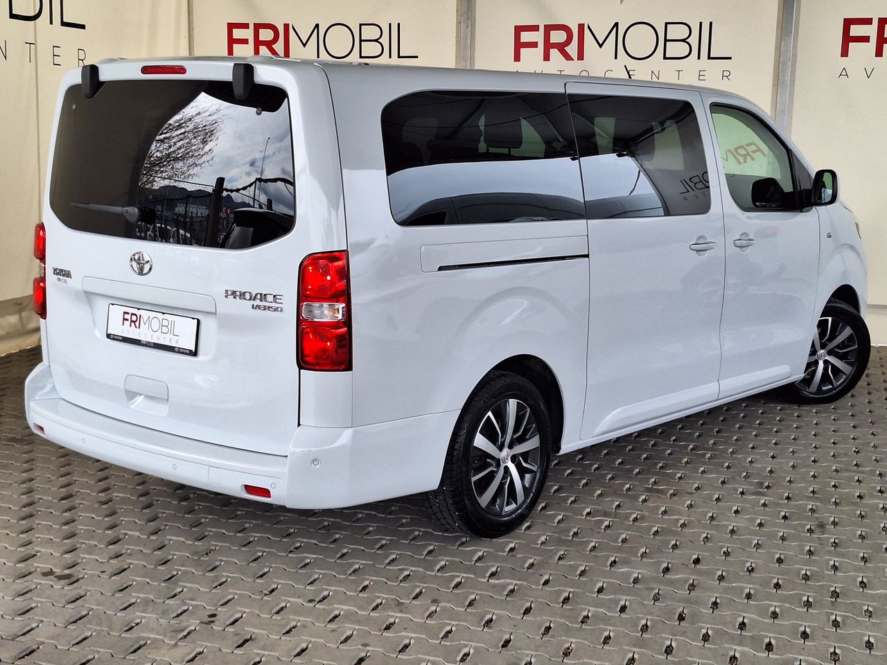Zunanja slika - Toyota Proace - 2.0 D-4D Family Long - 5