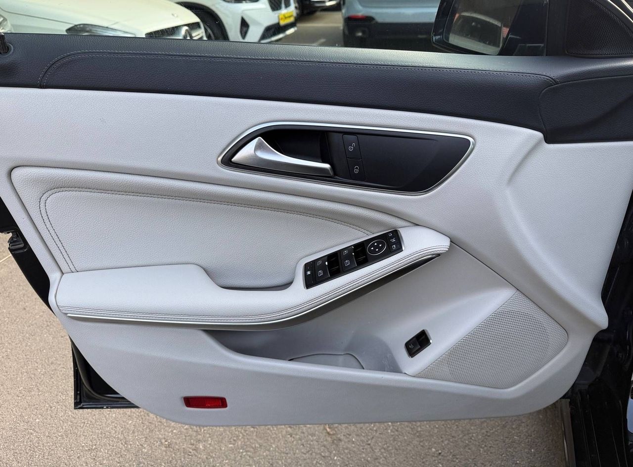 Zunanja slika - Mercedes-Benz CLA-Razred - CLA Shooting Brake CLA 200 d SLOVENSKO PANORAMA KAMERA XENON PDC - 13