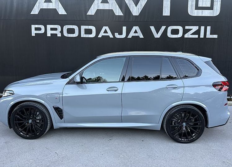 Zunanja slika - BMW X5 - serija : xDrive50e MSPORT-22COL-HARMAN-VK-KAM360-HUD-KLESS - 4